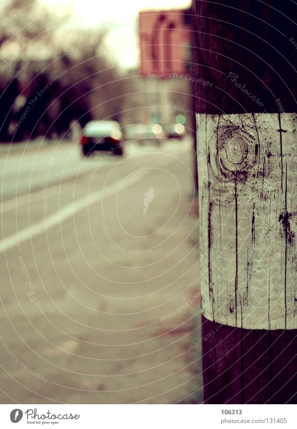 Untitled Street Motor vehicle Bremen Wood Traffic lane Driving Town Signs and labeling Arrow Transport Visit Flying Fidget Freedom Texture of wood Wood grain