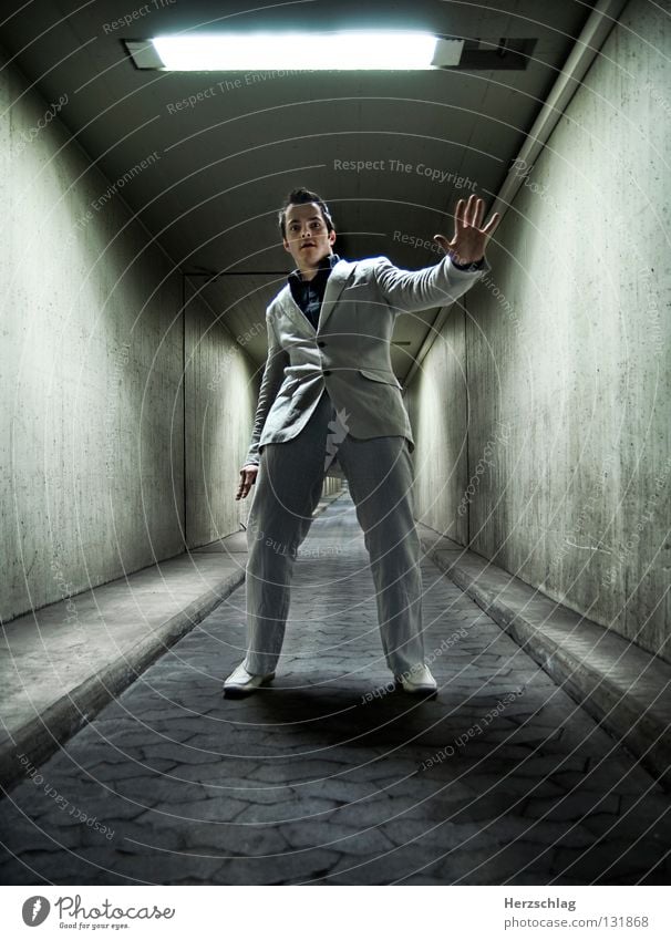 Dommy feels it ... Take a photo Photo shoot Tunnel Fantastic Light Suit White Black Joy Emotions Electricity Shadow dommy Thomas Stephen nikonic Businessman