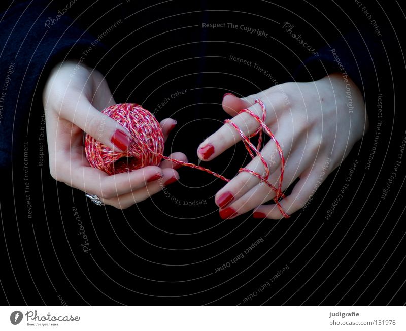 red Hand String Wool Handbook Black Knot Coil Fingers Woman Fingernail Nail polish Craft (trade) Knit Magic Colour Sewing thread Varnish Skin Handcrafts