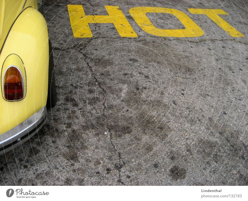 HOT CAR-STYLE Motor vehicle Yellow Hot Style Transport Beetle Car Street Characters Spoon bait