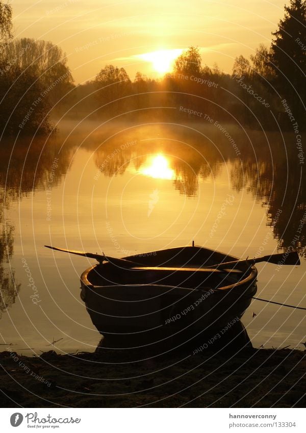 "Good morning" idyll Watercraft Rowboat Lake Pond Sunrise Water reflection Morning Fog Dew Calm Contentment Relaxation Romance Playing Paddle gravel pond