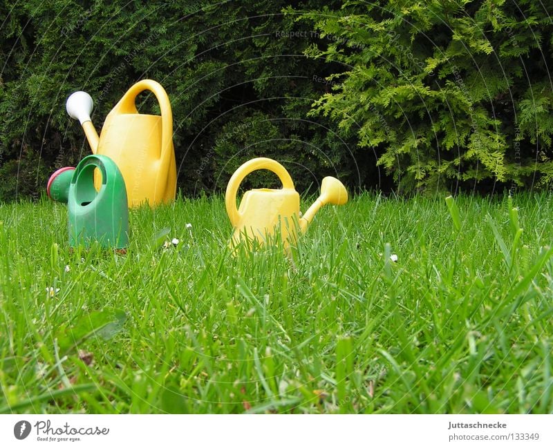 &lt;font color="#ffff00"&gt;-=There´s=- proudly presents Jug Watering can Green Yellow Meadow Grass Cast Gardener Gardening Toys Growth Wet Small Large Walking