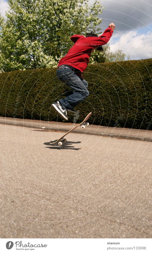 Skate it! IV Skateboarding Black Red Sports Leisure and hobbies Jump Playing Child Funsport Street street skater olli Shadow Athletic Movement joy of movement
