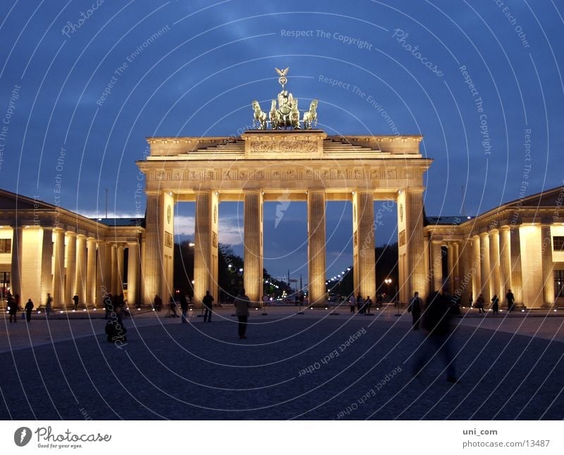 Brandenburg Gate Pariser Platz Twilight Lighting Human being Architecture Berlin