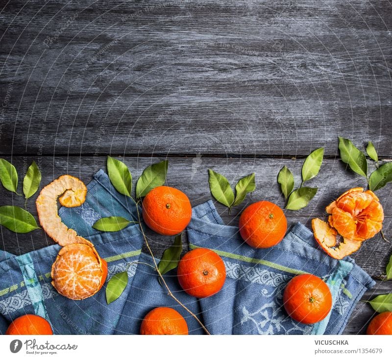 Border of mandarins with leaves Food Fruit Dessert Nutrition Breakfast Organic produce Vegetarian diet Diet Juice Style Design Healthy Eating Life Table Nature