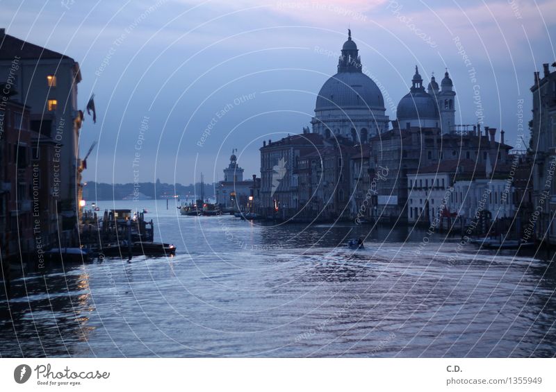 Dawn in Venice House (Residential Structure) Historic Blue Violet Canal Grande Romance Vacation photo Vacation & Travel Surface of water Waterway