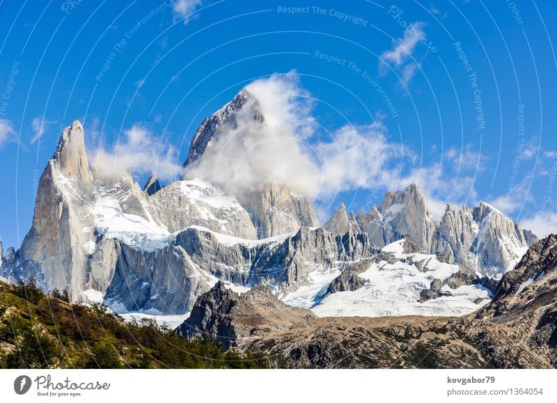 Fitz Roy Peak, El Chalten, Patagonia, Argentina Snow Mountain Hiking Climbing Mountaineering Nature Landscape Sky Park Rock Glacier Lake Blue Vantage point