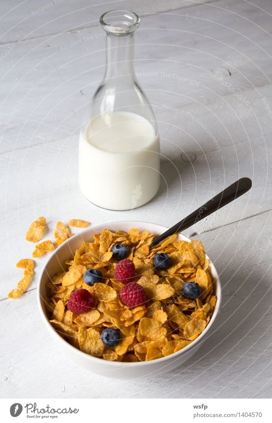 Cornflakes in a bowl Fruit Apple Breakfast Milk Bowl Wood breakfast cereals Flake Blueberry Cereals raspberry Strawberry Grain Eating shell Bright background