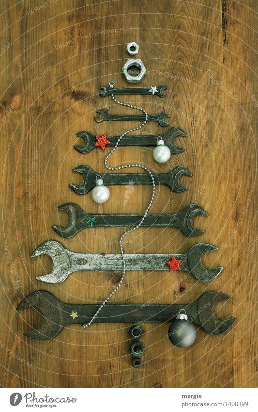 Christmas tree for craftsmen: different sized wrenches with chain Christmas decoration Leisure and hobbies Feasts & Celebrations Christmas & Advent