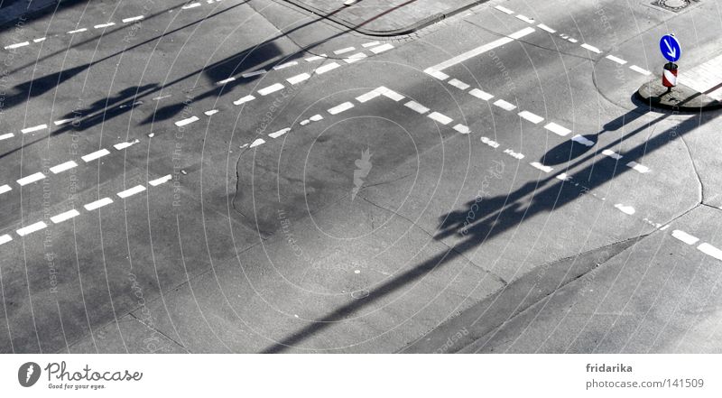 shade in the way Deserted Transport Means of transport Traffic infrastructure Street Lanes & trails Road junction Traffic light Road sign Signs and labeling