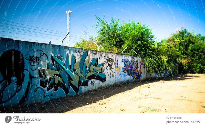 Graff Letters (alphabet) Art Painting and drawing (object) Wall (building) Tree Sky Sand Hurdle Graffiti Arts and crafts  Colour Emanation Wall (barrier) Spray