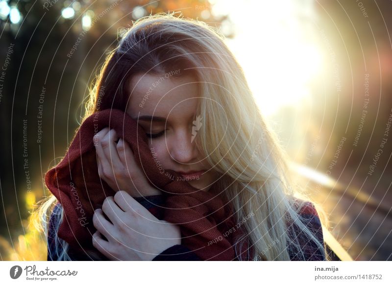 feel the autumn Human being Feminine Young woman Youth (Young adults) Woman Adults Face 1 18 - 30 years Environment Nature Sunrise Sunset Sunlight Autumn