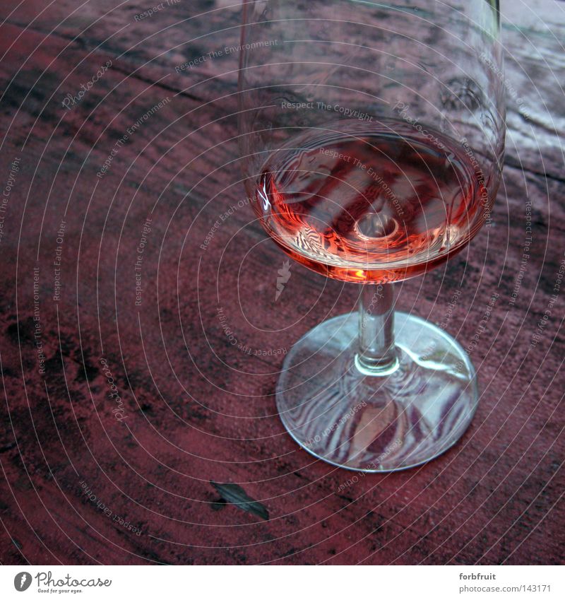 Satured Still Life Glass Attempt Wine Alcoholic drinks Beverage Table Arrangement Structures and shapes Wood Old Weathered Surface Glittering Reflection Red
