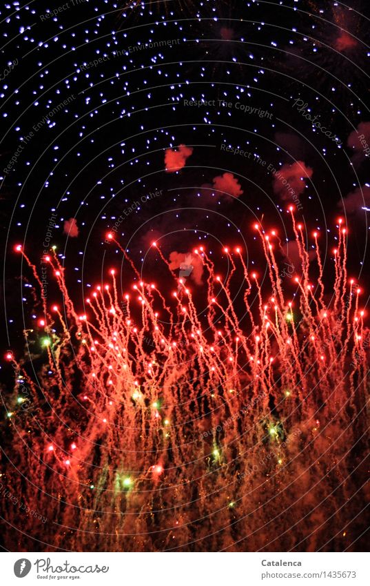 fireworks Feasts & Celebrations New Year's Eve Event Shows Firecracker firecracker Flying Illuminate Smoking Blue Gold Green Orange Red Black