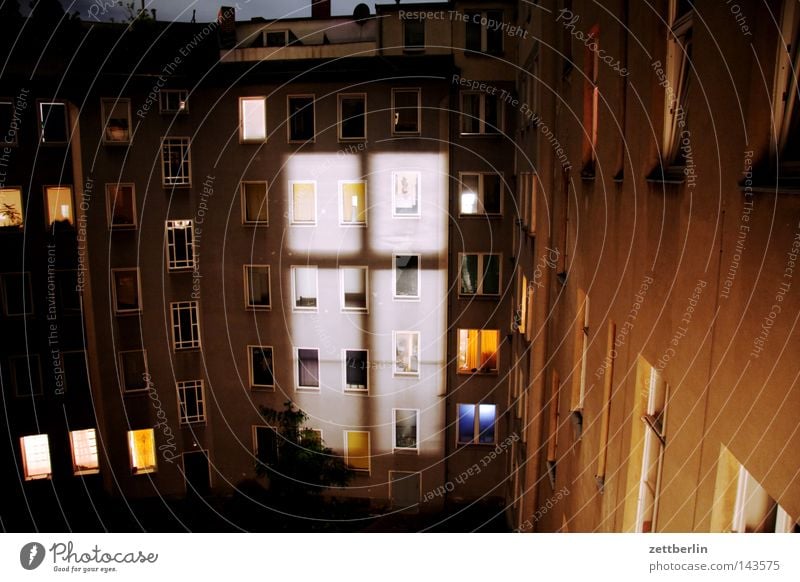 Night from the beginning Window Facade House (Residential Structure) Courtyard Backyard Town house (City: Block of flats) Window transom and mullion Night light