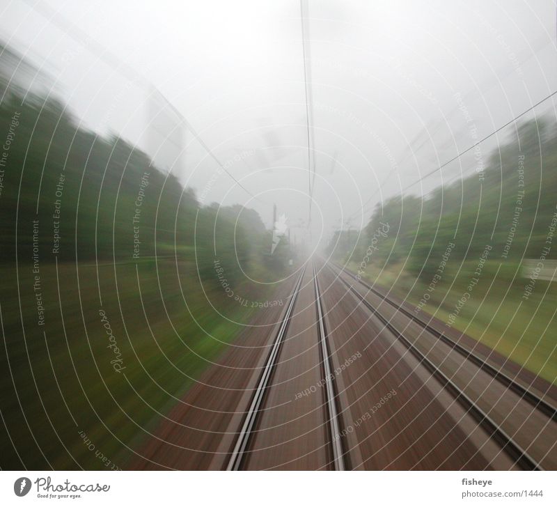 Berlin-Dresden, 120km/h Railroad tracks Speed Fog Movement