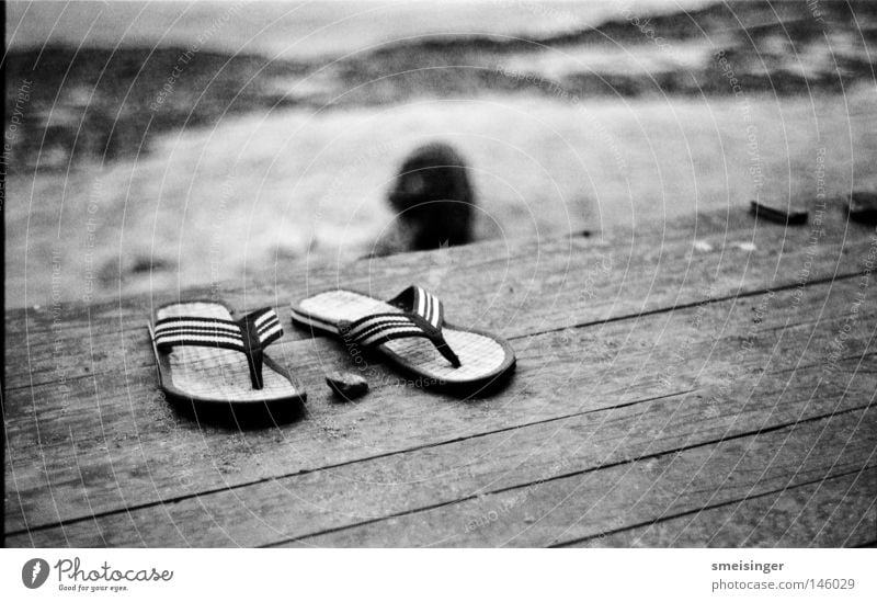 hketch's film Flip-flops Beach Vacation & Travel Sandal Black & white photo Summer Coast Ilford black and white bnw xtol bessa r jupiter 8 50mm f/2