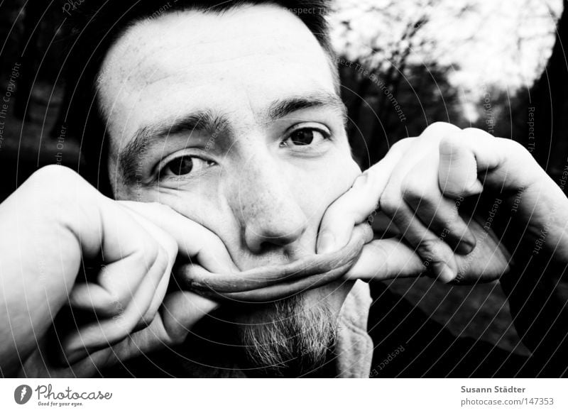 Wide-angle snute Wide angle Mouth Children`s mouth Face Black White Facial hair Man Grief Duck Beak Laughter Beautiful Moritzburg castle danny Sadness