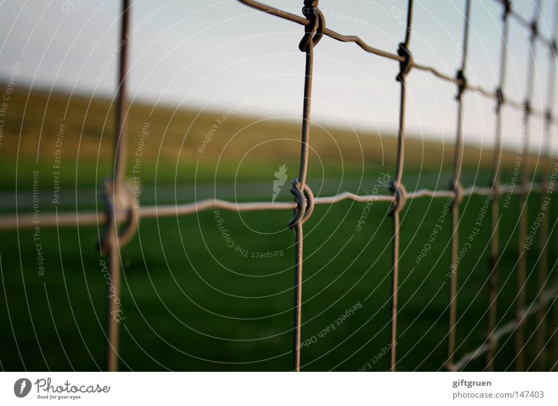 small checkered & cross-striped Meticulous Checkered Striped Wire netting Fence Wire netting fence Vantage point Closed Captured Stop Dike To go for a walk