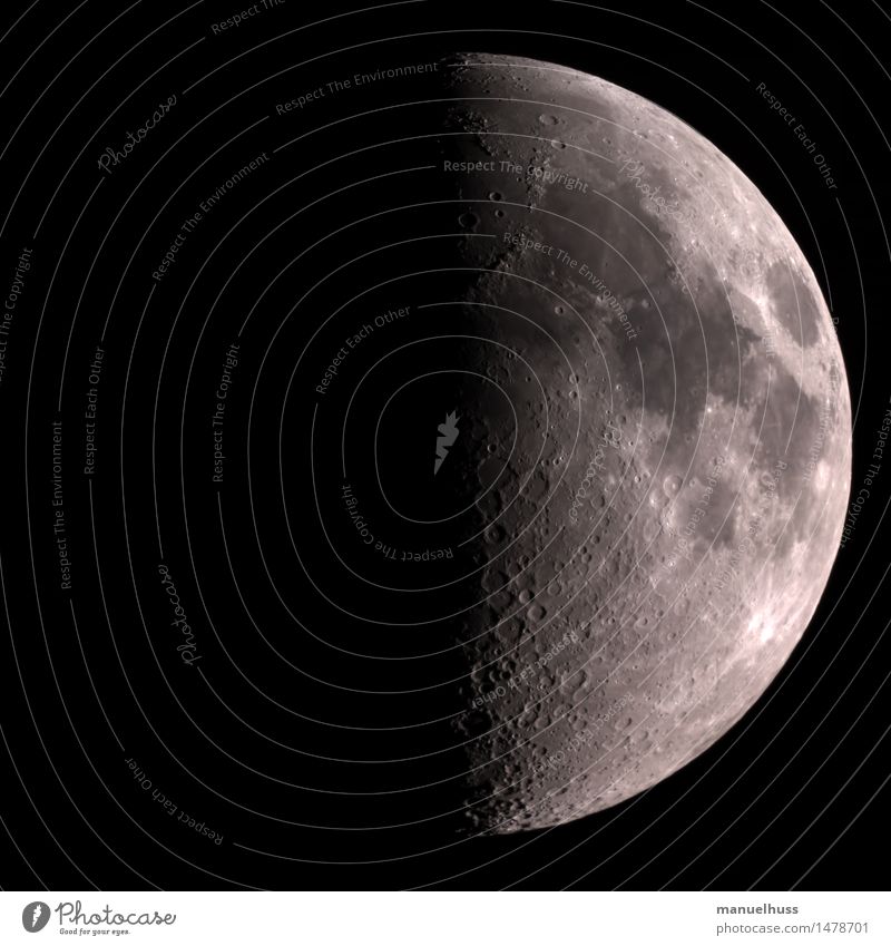 crescent Night sky Moon Large Black White Science & Research Astronautics Dark Telescope Zoom effect Detail Humble Universe Mountain Exterior shot Colour photo