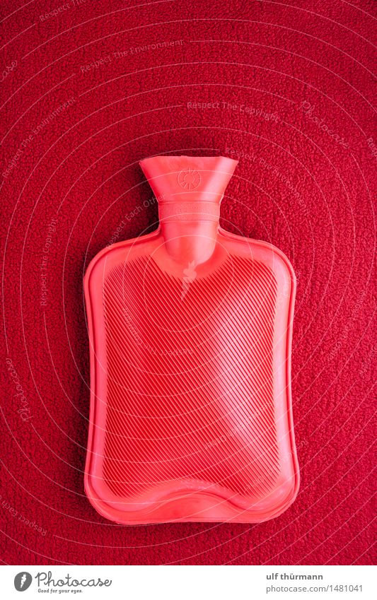 hot-water bottle Healthy Medical treatment Illness Well-being Relaxation Flat (apartment) Hot water bag Lie Simple Warmth Red Warm-heartedness Calm Hope Concern