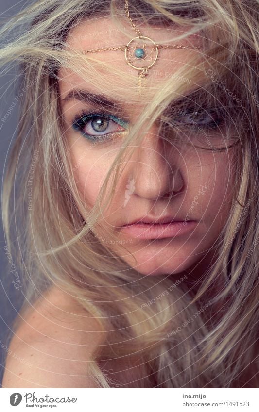 female face with blond hair, headdress and light eyes Human being Feminine Young woman Youth (Young adults) Woman Adults Hair and hairstyles Face 1