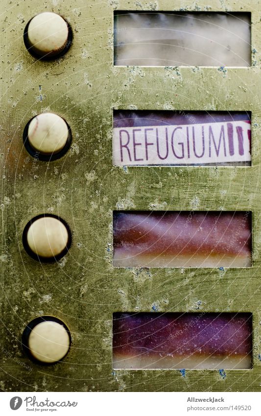 2nd OG Refugium Bell Hiding place Safe haven Name plate Detail Macro (Extreme close-up) Close-up Letters (alphabet) Characters refugium place of escape doorong