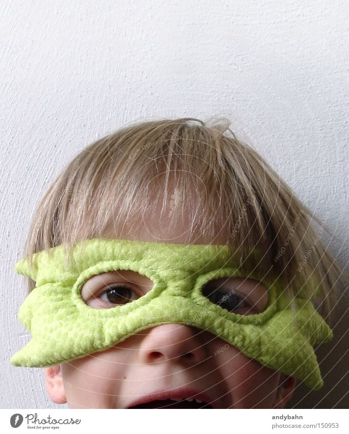 Wuaaarrrrrrh Mask Carnival costume Boy (child) Child Joy Infancy Frightening Surprise Funny Monster Fear Panic Blonde superhero