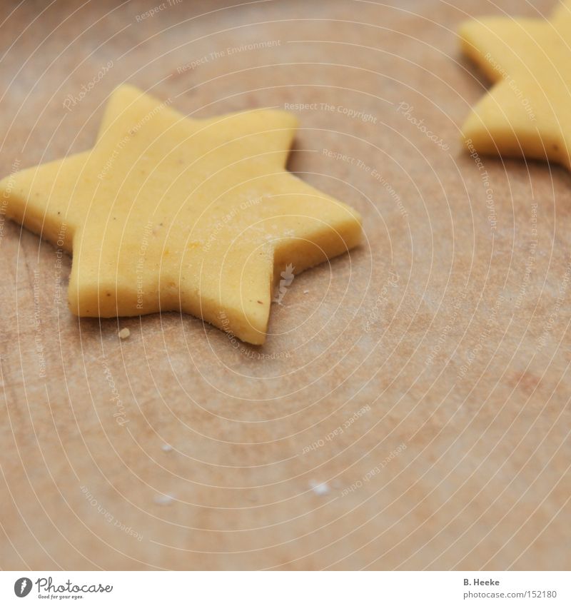 Off to the oven Star (Symbol) Baked goods Christmas & Advent Dough Pierce Baking tray Cookie Candy Household Cake Christmas baking shortcrust pastry