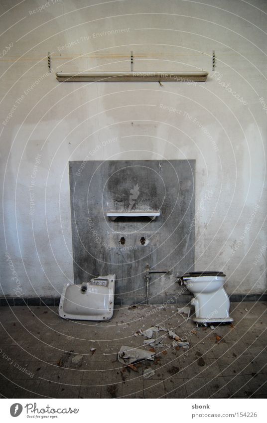 Hitfeld Paradiso Ruin Toilet Loneliness Empty Dismantling Desolate Past Sink Shut down Destruction Broken Concrete Wall (building) Bathroom 00