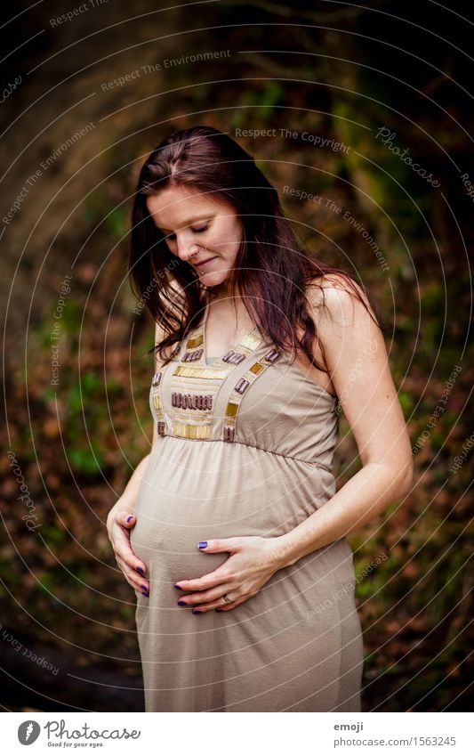 O Feminine Young woman Youth (Young adults) Woman Adults 1 Human being 18 - 30 years Contentment Future Pregnant Colour photo Exterior shot Day