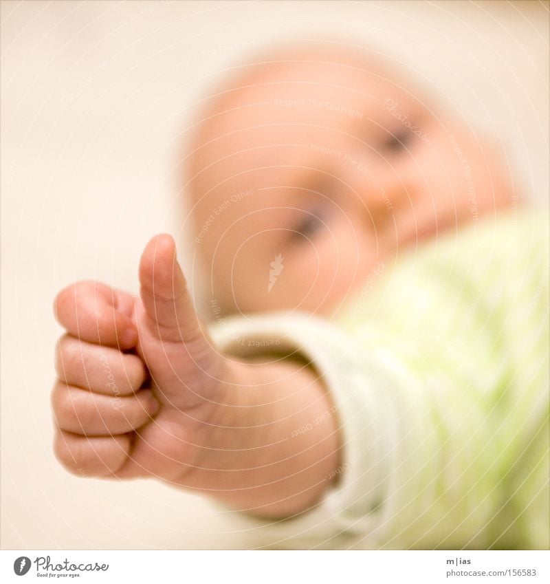 Thumbs up! Parenting Study Baby Hand Fingers 0 - 12 months Growth Positive Emotions Optimism Brave Determination Expectation Identity Infancy Safety Change OK