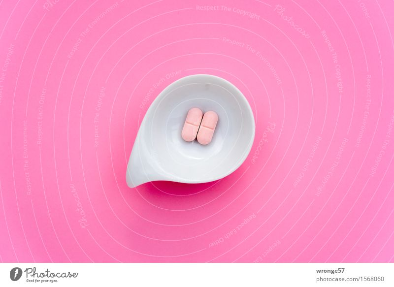 vitamin cocktail Food Nutrition Nutrional supplement Pink White Pill Bowl Neutral Background Healthy Health hazard Side-effect Colour photo Multicoloured