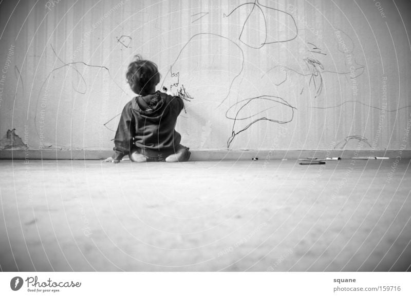 little michelangelo Painting and drawing (object) Wall (building) Vandalism To make dirty Wallpaper Child Toddler Pen Practice Study Testing & Control