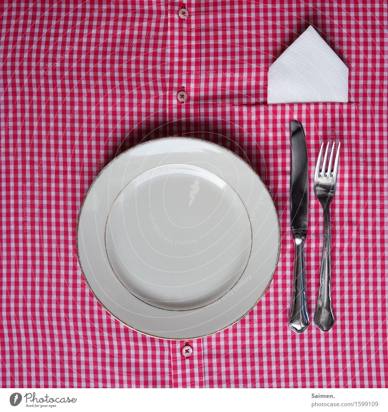 domestic improvisation Decoration Idea Plate Cutlery Napkin Shirt Checkered Knives Fork Buttons Colour photo Interior shot Close-up Deserted Copy Space left