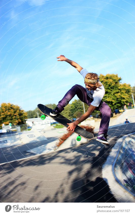 skating Jump Swimming pool Funsport Action Skateboarding Air Joy Trick jump