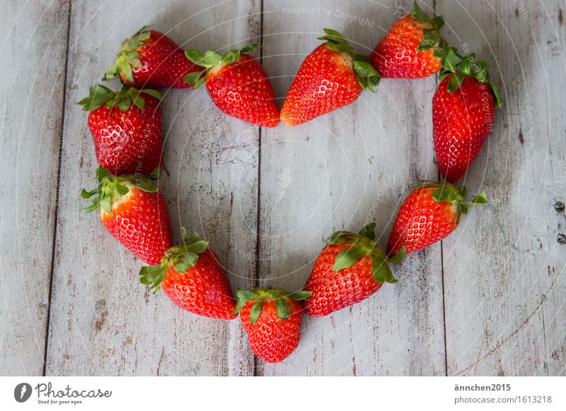 Strawberry Love II Healthy Eating Dish Berries Red Heart Mother's Day Infatuation Interior shot Green Summer Spring