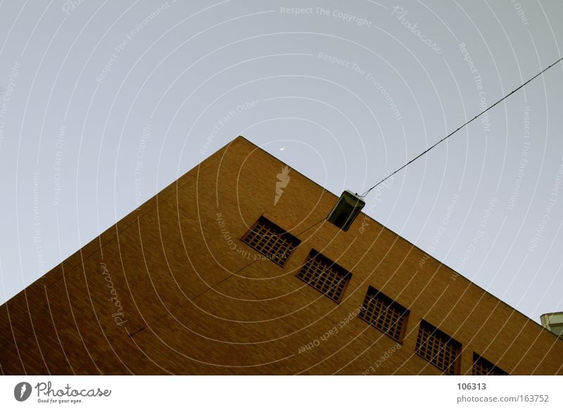 Photo number 117072 House (Residential Structure) Sky Transmission lines quite great Window Geometry Sharp-edged