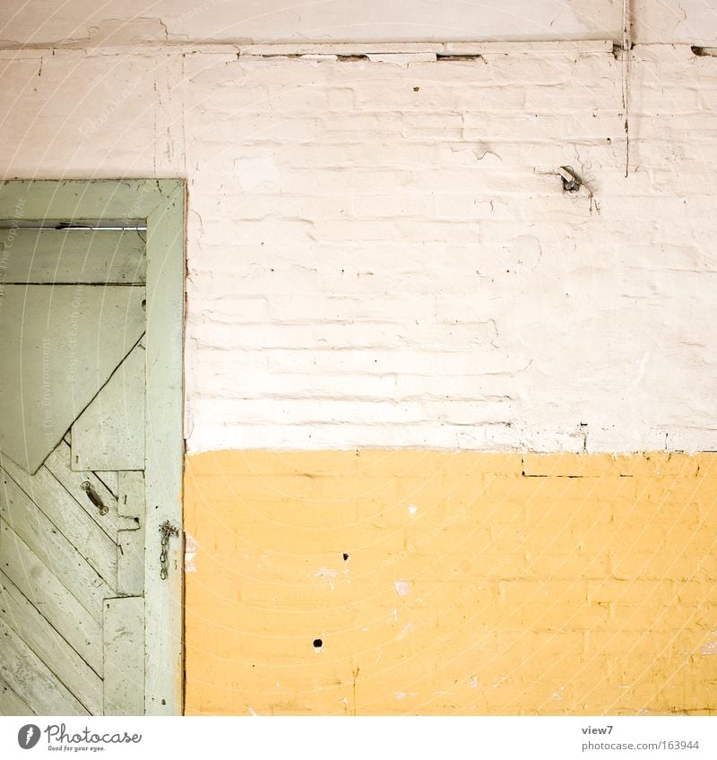 end Subdued colour Multicoloured Interior shot Close-up Deserted Copy Space right Copy Space top Day Deep depth of field Long shot House (Residential Structure)