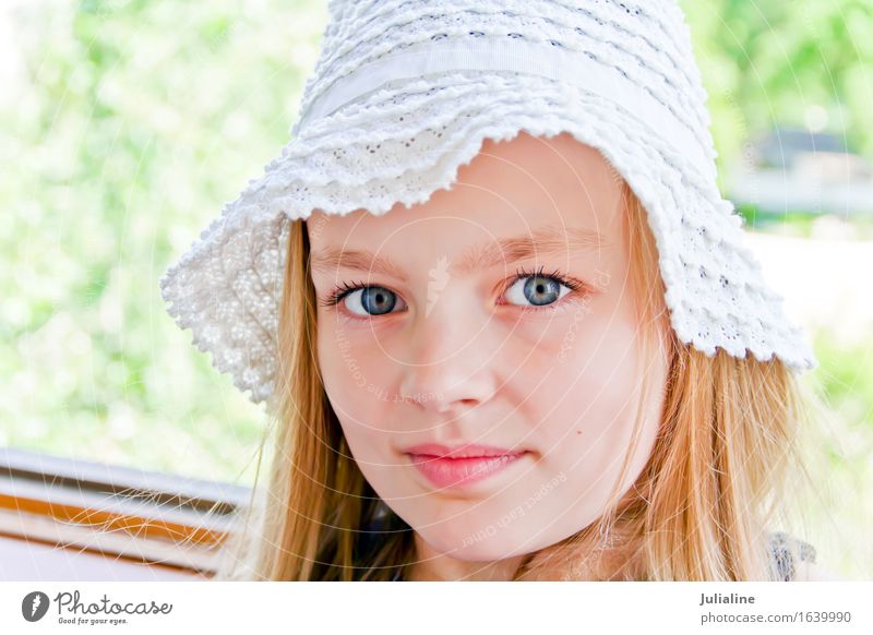 Cute girl with big blue eyes Child Schoolchild Girl Infancy 1 Human being 3 - 8 years 8 - 13 years Blonde Blue White kid preschooler six 7 Caucasian European