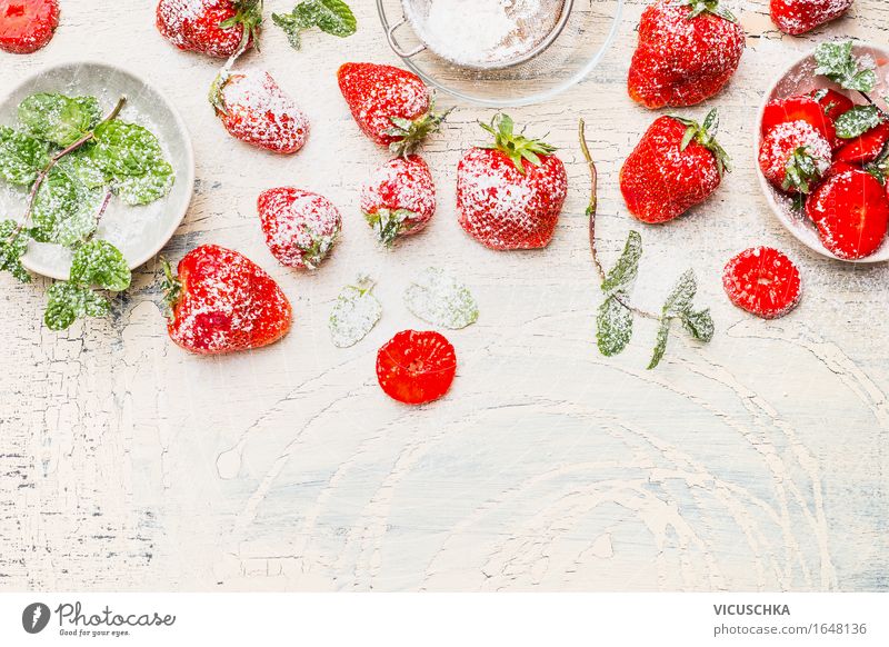 Delicious strawberries with mint and icing sugar Food Fruit Dessert Nutrition Breakfast Organic produce Vegetarian diet Diet Bowl Style Healthy Eating Life