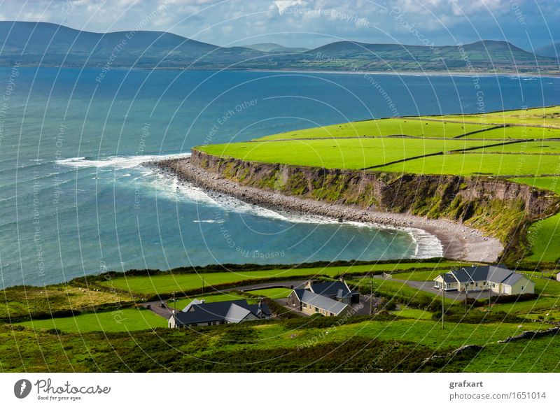 Houses on the coast of Ireland Coast Rural Landscape Agriculture Atlantic Ocean Loneliness Peaceful House (Residential Structure) Sky Horizon Island Kerry Cliff