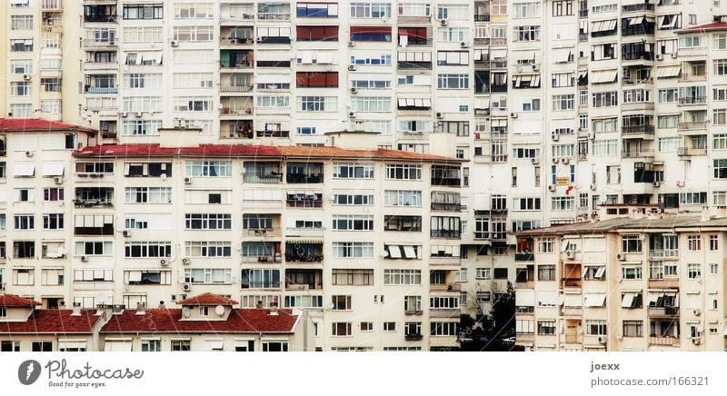 flat-sharing community Colour photo Subdued colour Exterior shot Day Wide angle Living or residing Flat (apartment) House (Residential Structure) Downtown