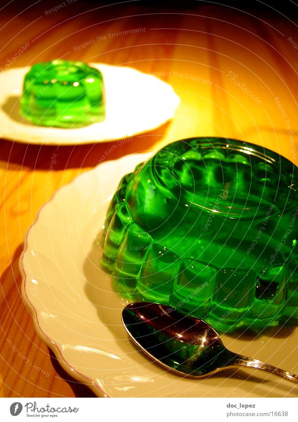 green_2 Pudding Jelly Still Life Jello Green Bilious green Spoon Plate UFO Wobble Nutrition Table Dessert Woodruff It's served. invasion Perspective glibber