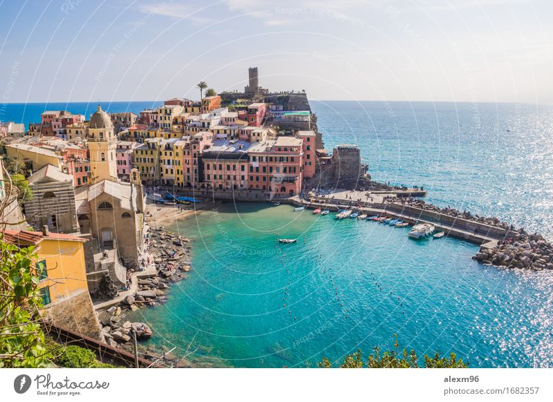 Beautiful little fishing village Vernazza in Cinque Terre / Italy Exotic Wellness Contentment Relaxation Calm Swimming & Bathing Vacation & Travel Tourism Trip
