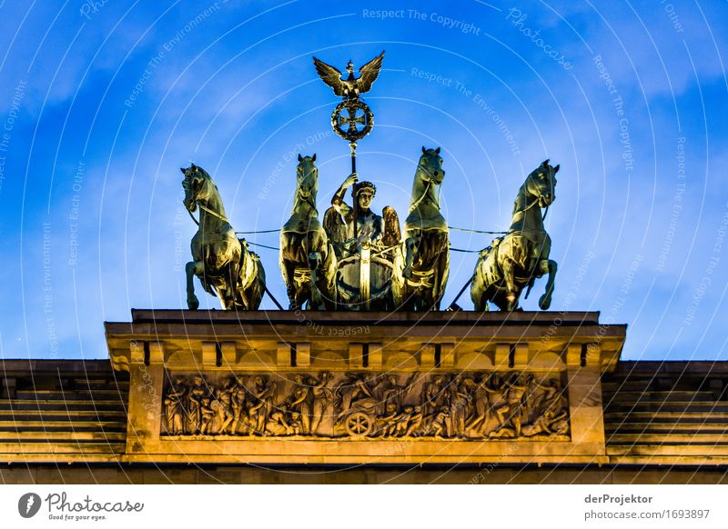 Night at the Brandenburg Gate II Berlin_Recording_2019 theProjector the projectors farys Joerg farys Wide angle Panorama (View) Central perspective