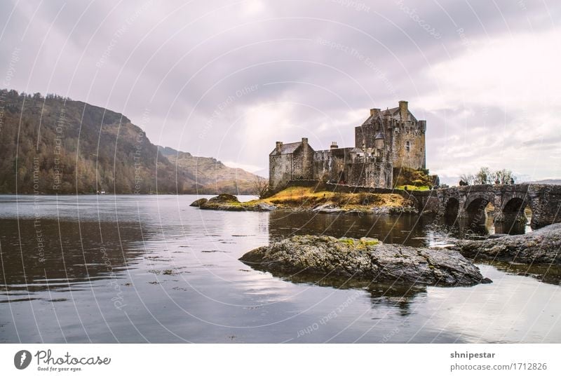 Eilean Donan Castle Vacation & Travel Tourism Trip Sightseeing City trip Museum Architecture Culture Nature Landscape Spring Rock Bay Ocean Island Isle of Skye