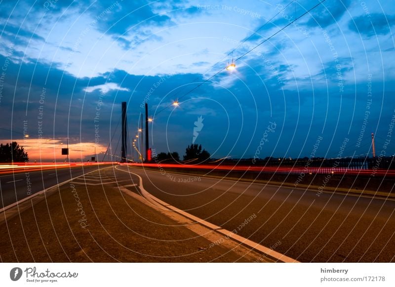 need 4 speed Colour photo Multicoloured Exterior shot Copy Space left Copy Space right Copy Space top Copy Space bottom Evening Twilight Artificial light Light