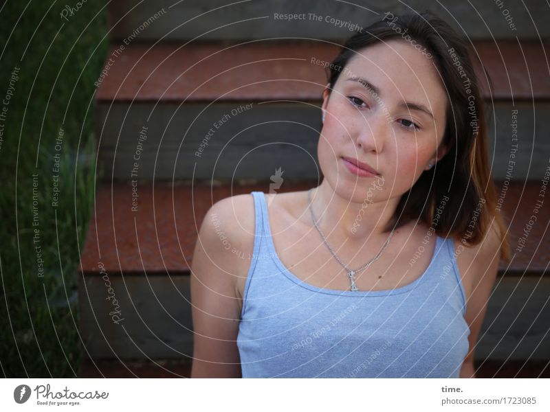 . Feminine 1 Human being Meadow Stairs T-shirt Jewellery Necklace Brunette Long-haired Observe Think Looking Sit Wait Beautiful Contentment Self-confident