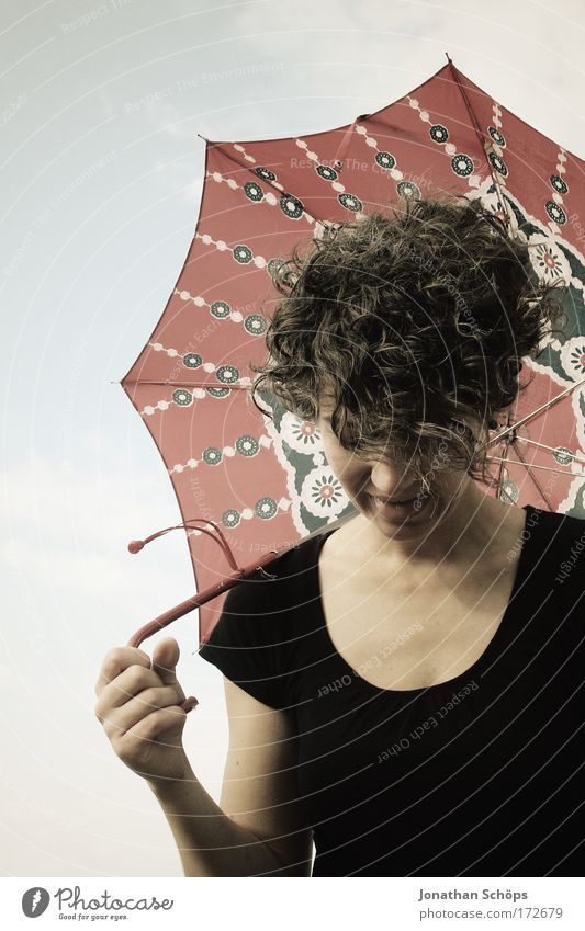 curly umbrella Lifestyle Elegant Style Joy Happy Hair and hairstyles Human being Feminine Young woman Youth (Young adults) 1 To enjoy Esthetic Exceptional